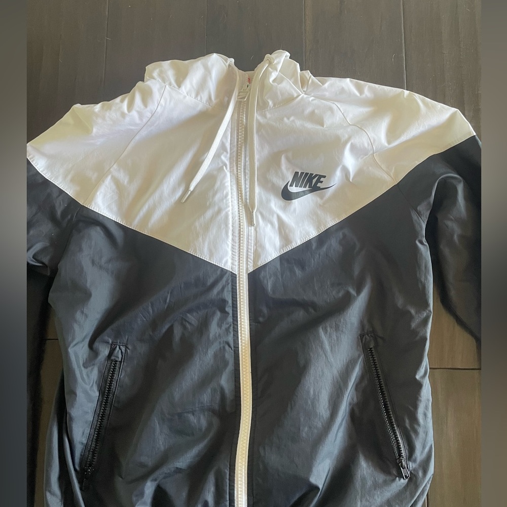 Nike windbreaker
